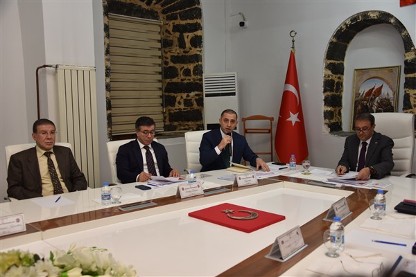 Siverek’te kuduz önlemleri masaya yatırıldı