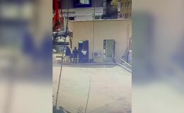 Sorgulama yapmak isteyen polislere mukavemet gösteren 2 kişi gözaltına alındı