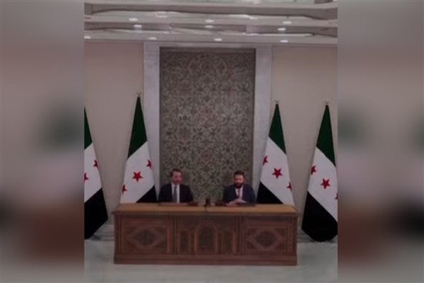 Suriye lideri yeni anayasa bildirgesini imzaladı