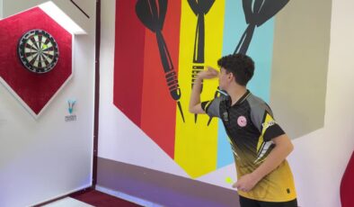 Türkiye dart şampiyonu Bedirhan Nas, milli forma hedefine odaklandı