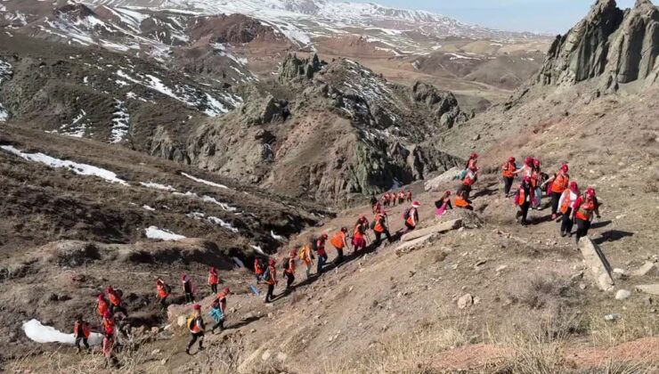 Türkiye’nin dört bir yanından gelen kadınlar Ağrı’da buluştu