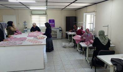 Kayapınar Belediyesi kadınları meslek sahibi yapıyor