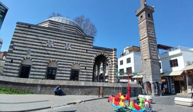 Tarihi Sur İlçesi’nde Atlı Karınca Geleneği yaşatılıyor