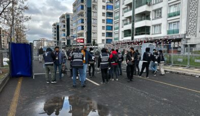 Nevruz alanına girişler başladı