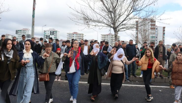 Diyarbakır’da Nevruz Coşkusu Başladı