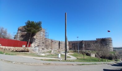 Keçi Burcu’ndaki Bariyerler Kaldırılmaya Devam Ediyor: Restorasyon Ne Zaman Tamamlanacak?