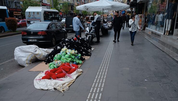 Ekinciler Caddesi’nde işportacıların zorlu ekmek mücadelesi