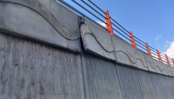 Yerinden Oynayan Beton Levhalar Tedirginlik Oluşturuyor