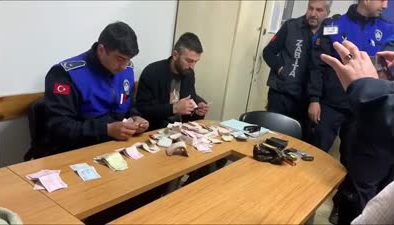 Zabıtanın yakaladığı dilencinin üzerinden 32 bin lira çıktı