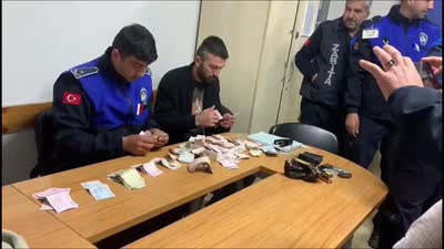 Zabıtanın yakaladığı dilencinin üzerinden 32 bin lira çıktı