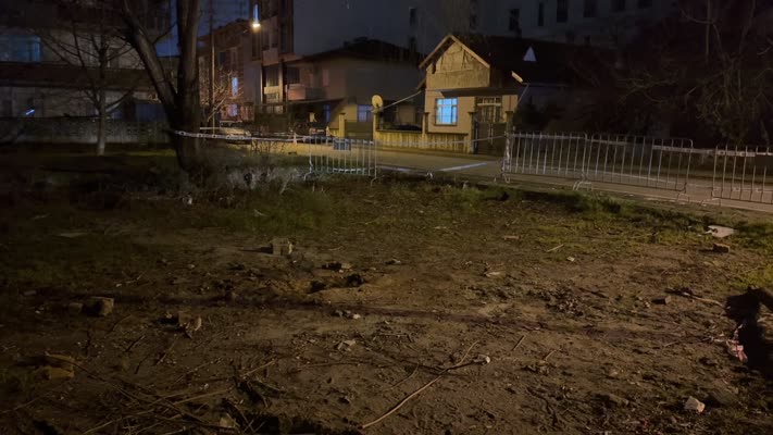 Zemin etüdü sırasında çıkan metan gazı yangını söndü