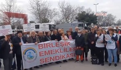 Emeklilerden İkramiye Tepkisi
