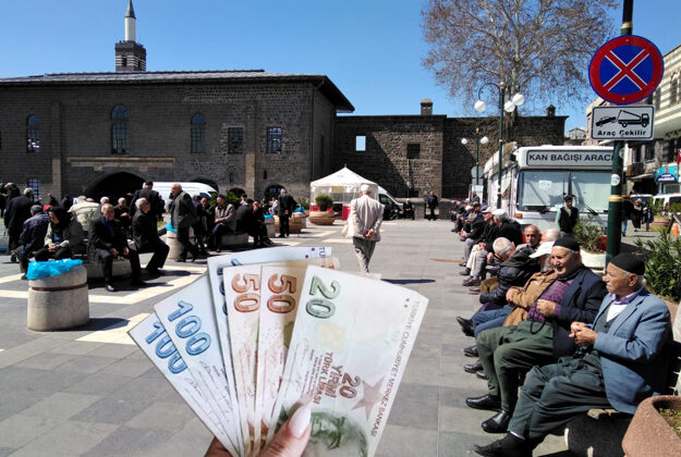 Diyarbakır’da 4 bin TL bekleyen emekliler 3 bin TL aldı
