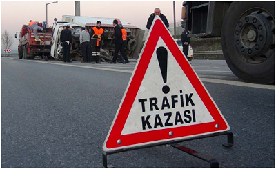 Otomobille motosikletin çarpıştığı kazada 1 kişi öldü, 1 kişi yaralandı