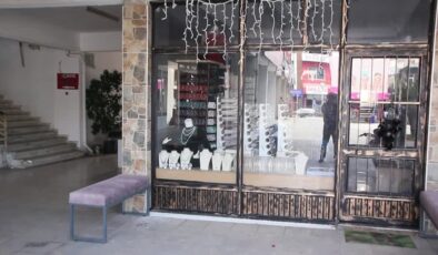 Kavga eden baba ile oğlu yaralandı