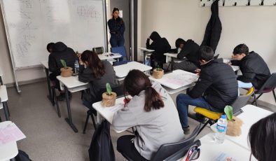 Kayapınar Belediyesi’nden ücretsiz dershane hizmeti
