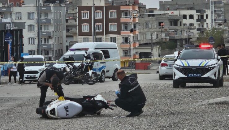 Minibüs ile motosikletin çarpıştığı kazada 1 kişi öldü
