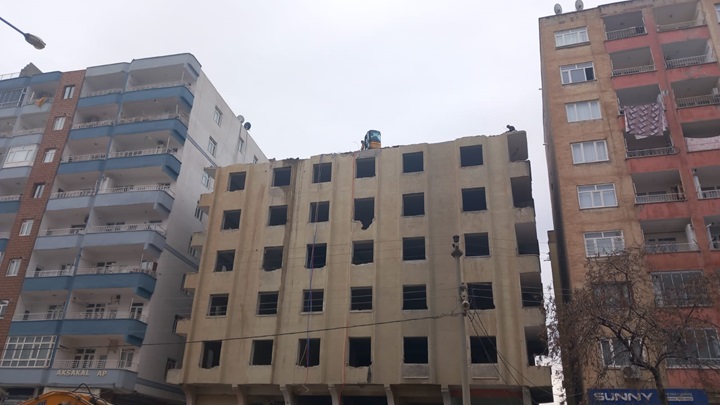 Örnek Yıkım; Trafik aksamadı