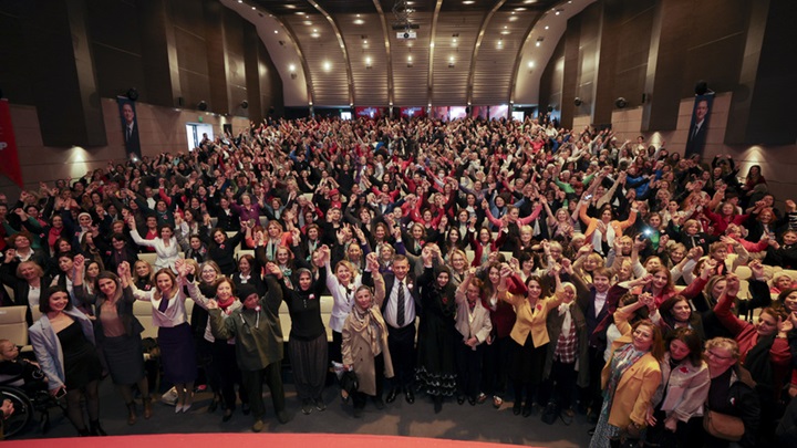 CHP Genel Başkanı Özel, “Kadın Varsa, Yaşam Var” etkinliğine katıldı