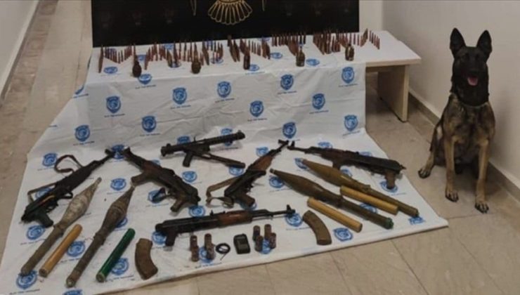 Silah kaçakçılığı operasyonunda yakalanan 2 zanlı tutuklandı