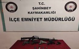 Gaziantep’te uyuşturucu ve silah taşıyan 4 şüpheli gözaltına alındı