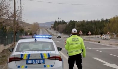 Trafik ekipleri hız ihlali nedeniyle 2.1 milyon işlem gerçekleştirdi