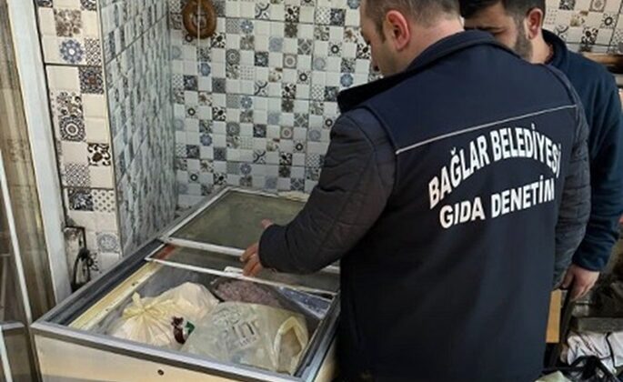 Bağlar Belediyesi bozuk ürünlere geçit vermedi, 2066 kilo imha