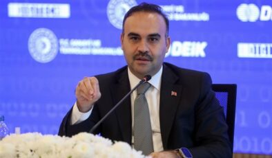 Bakan Kacır: Türkiye artık uzay liginde