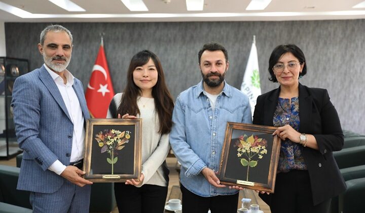 Barış Anneleri ve Japon sanatçıdan Kayapınar’a ziyaret