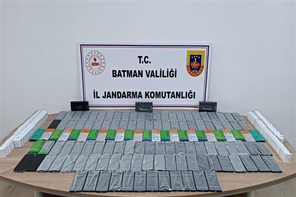 Batman’da 132 kaçak cep telefonu ele geçirildi