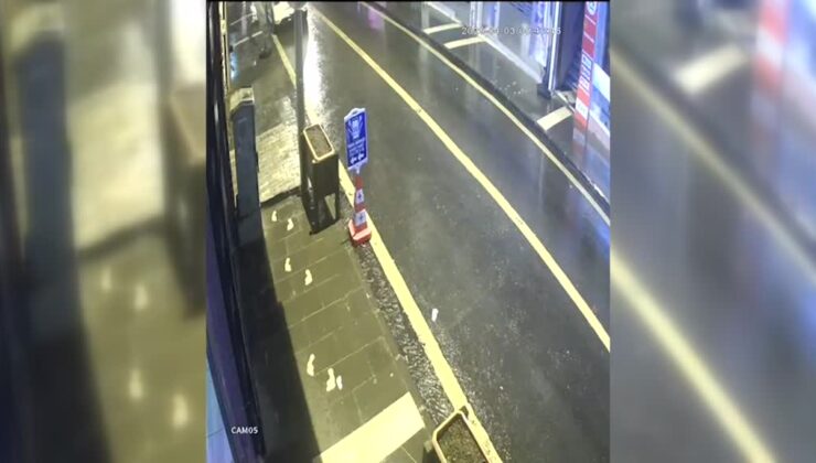Cami duvarını delip kuyumcu soydular, çalıntı aracı yerine bıraktılar
