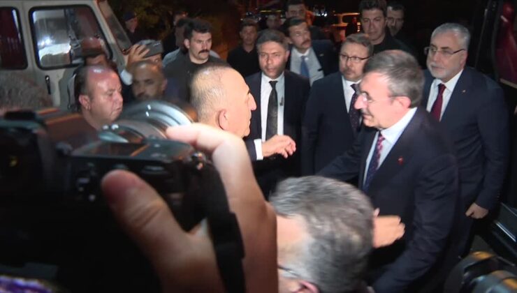 Cevdet Yılmaz ve Bakanlardan Çavuşoğlu ailesine taziye ziyareti