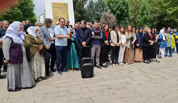 DEM Parti Diyarbakır halkına süreci anlatacak