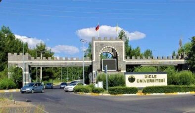Dicle Üniversitesi’nde “bıçak parası” iddiasıyla öğretim üyesi uzaklaştırıldı