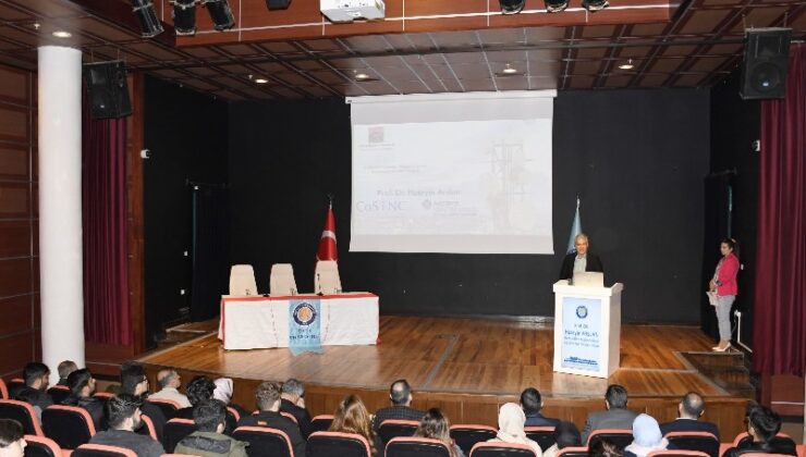 DÜ’de dijital çağda haberleşme ve güvenlik ele alındı