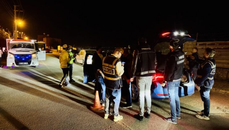 Narko Hançer uygulamasında uyuşturucu ve silahlar ele geçirildi