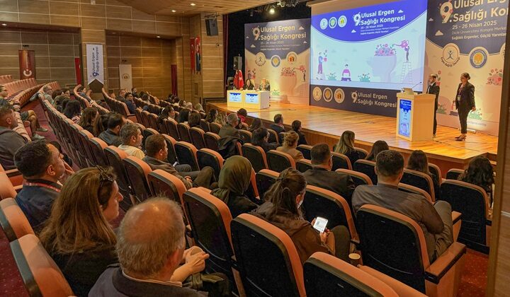 Diyarbakır’da 9. Ulusal Ergen Sağlığı Kongresi düzenlendi