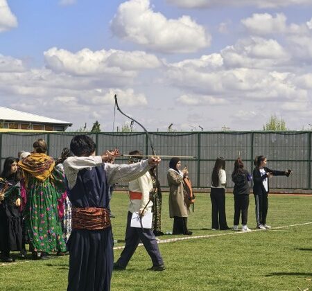 Diyarbakır’da Okçuluk Heyecanı: Gençler Ata Sporuyla Yarıştı