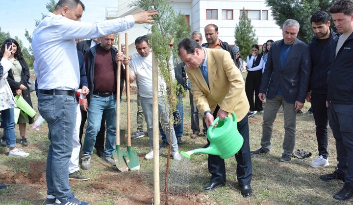Diyarbakır’da fidan dikim etkinliği düzenlendi
