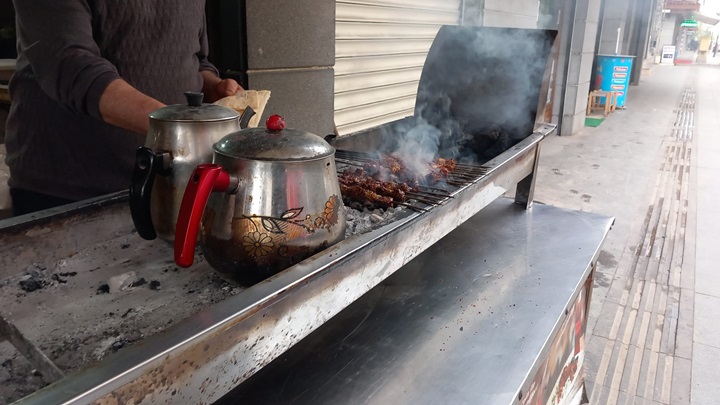 Diyarbakır’da günlük iki bin şiş satıldı