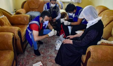 Diyarbakır’da yaşlılara evde sağlık, temizlik ve fizyoterapi hizmeti
