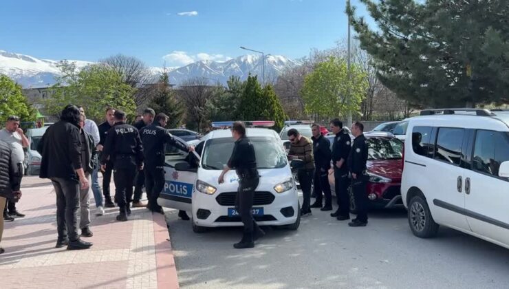 Erzincan İl Sağlık Müdürlüğüne kurusıkı tabancayla giren kişi gözaltına alındı