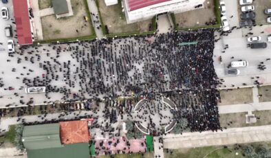Erzincan’ın manevi önderlerinden Hüseyin Avni Reyhan son yolculuğuna uğurlandı