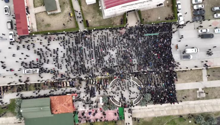 Erzincan’ın manevi önderlerinden Hüseyin Avni Reyhan son yolculuğuna uğurlandı