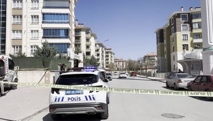 Eşini bıçakla yaralayan koca kendisine de zarar verdi