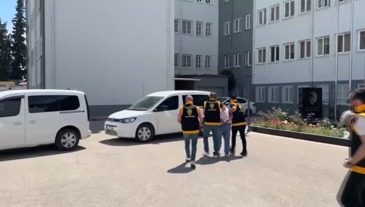 Evlerinde 12 silah ele geçirilen 2 kişiden 1’i tutuklandı