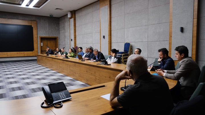 Gazetecilerle ‘Kürtçede standartlaşma’ toplantısı