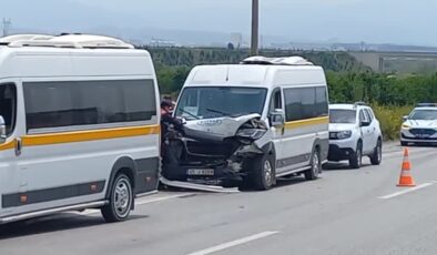 Okul gezisi dönüşü kaza: 9 öğrenci yaralandı