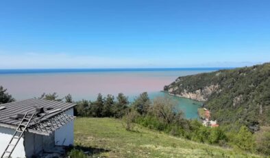 İnkumu’nda çamurlu akıntı sonrası deniz kahverengileşti