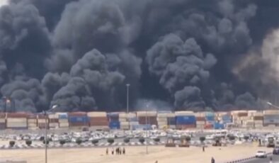 İran’da liman faciası: Patlamada en az 14 ölü, 750’den fazla yaralı